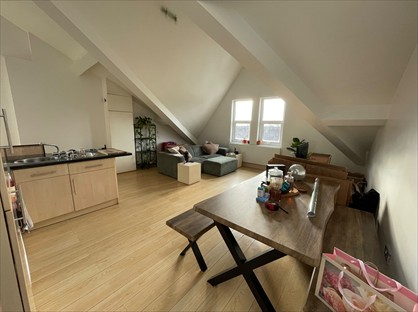 1 Bed Penthouse, Queens Road, IG9