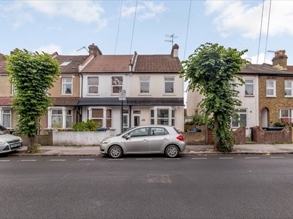 3 Bed End Terrace, Davidson Road, CR0