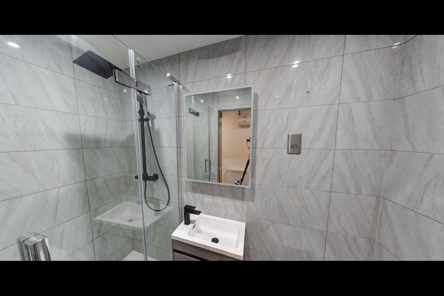 1 Bed Flat, Trinity Hall, LS6 photo 2