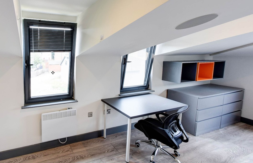 1 Bed Flat, Trinity Hall, LS6 photo 5