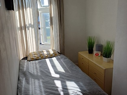 Room in a Shared House, Bailey Road, WV14