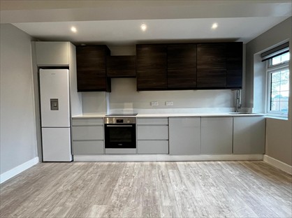 2 Bed Flat, Torcroft, NW4