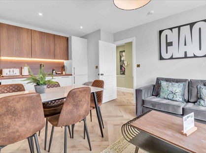 2 Bed Flat, Brunswick Place, BN3