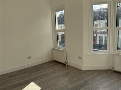 6 Bed Semi-Detached House, Boswell Road, CR7