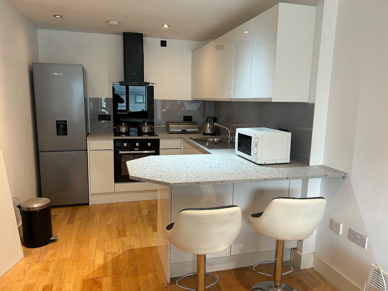 1 Bed Flat, The Boulevard, LS10