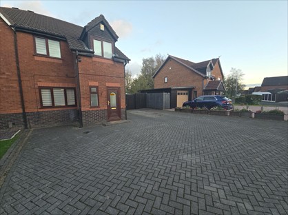 3 Bed Semi-Detached House, Herons Way, BL2