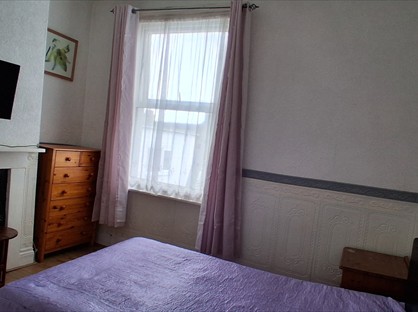 5 Bed Terraced House, Alma Road, ME12