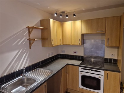 1 Bed Flat, Bank Street, PH7