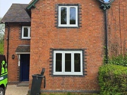 3 Bed Semi-Detached House, Swinesherd Cottage, WR5