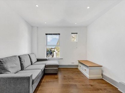 2 Bed Flat, Munster Road, SW6