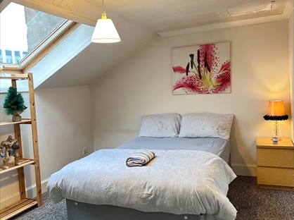 Room in a Shared Flat, Sauchiehall Street, G2