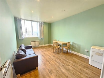 2 Bed Flat, Park Street, LU1
