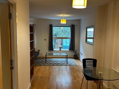 Studio Flat, Exchange House, SW1P