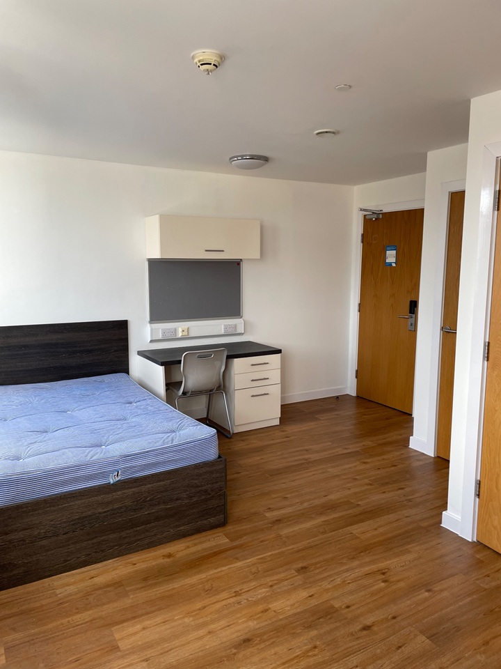 Additional image 4 of Studio Flat, Sovereign House, S1, N1 7GU