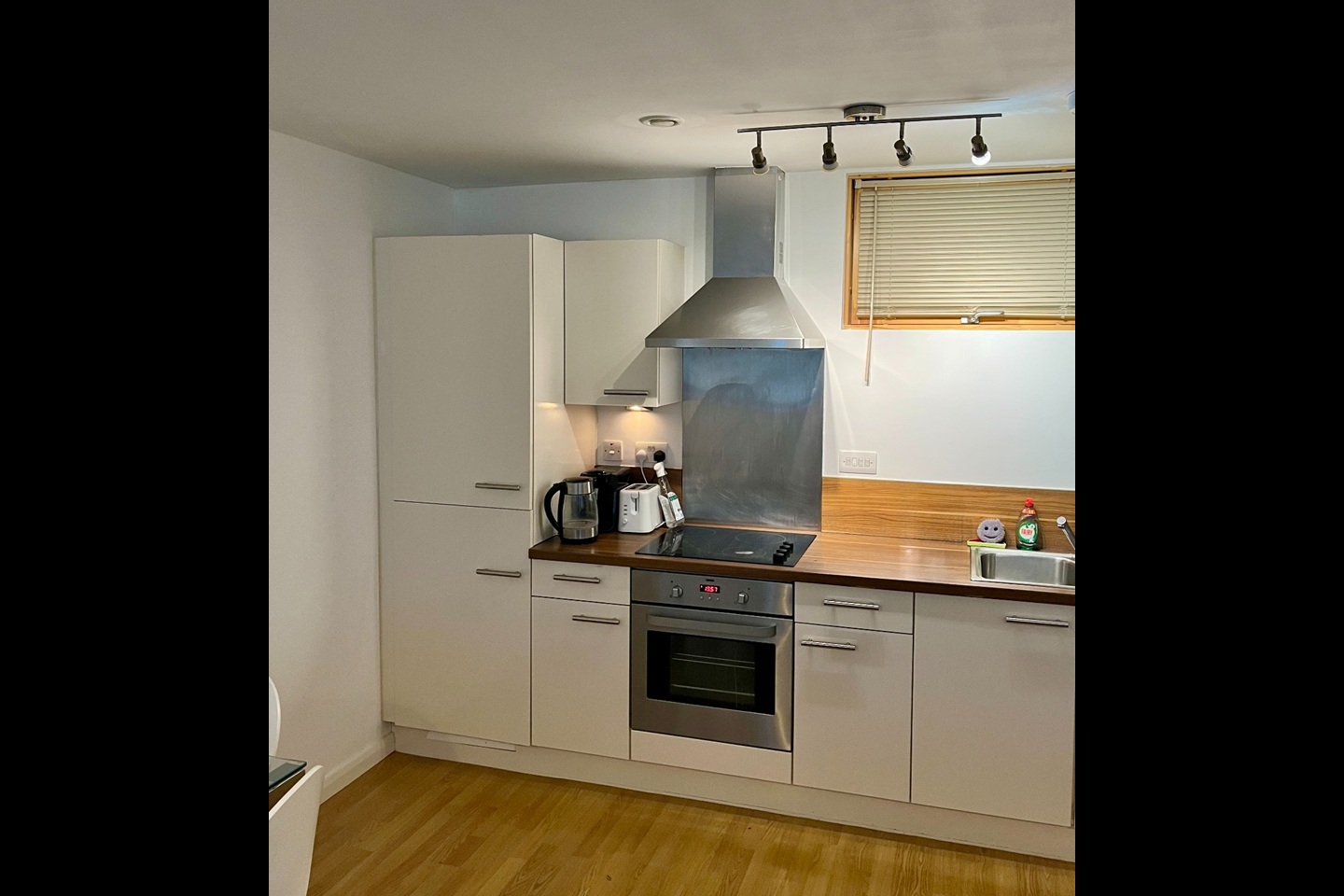 1 Bed Flat, Mann Island, L3, N1 7GU