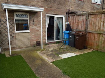 3 Bed End Terrace, Littleham Close, HU7