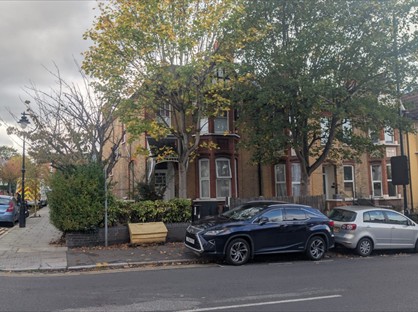 Studio Flat, Ferme Park Road, N8
