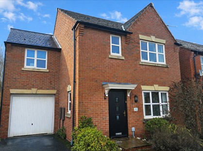 4 Bed Detached House, East St, NG20