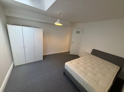 Room in a Shared Flat, Endlesham Road, SW12