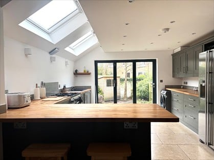 4 Bed Terraced House, Hill View Road, OX2