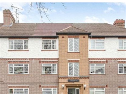 2 Bed Flat, Churchview Road, TW2