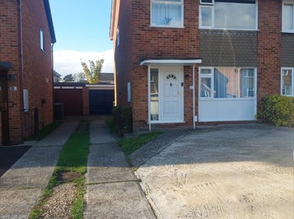 3 Bed Semi-Detached House, Cowden Road, ME14