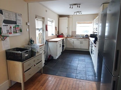 3 Bed Terraced House, Derby Road, PO2
