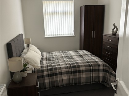 Room in a Shared House, High Street, CH5