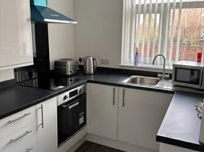 Room in a Shared House, High Street, CH5