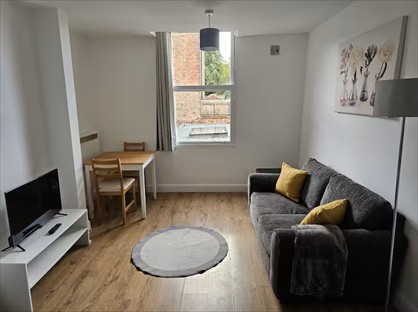 1 Bed Flat, Bath Street, DE7