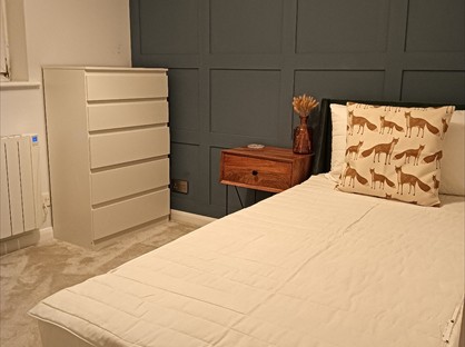 Room in a Shared Flat, Astley, RM17