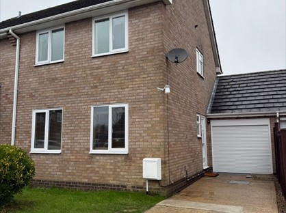 3 Bed Semi-Detached House, Kidder Road, CM77
