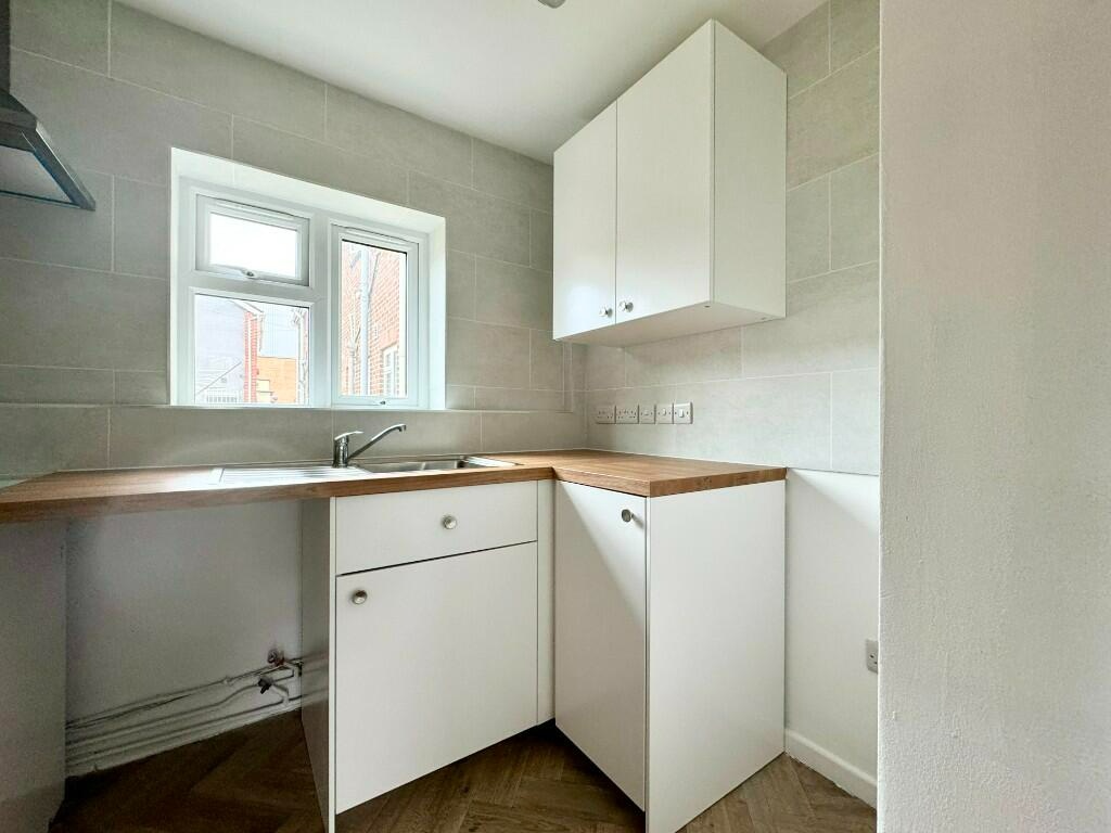 Additional image 20 of 2 Bed Flat, Conygre Grove, BS34, N1 7GU