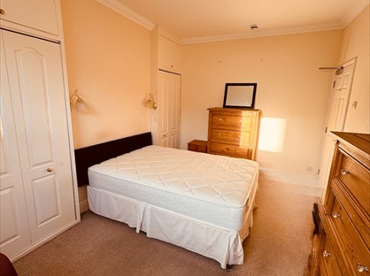 5 Bed Terraced House, Waverley Road, EX8