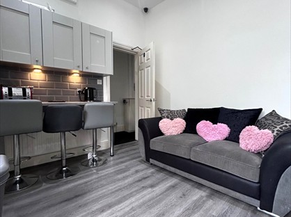 5 Bed Flat, Leece Street, L1
