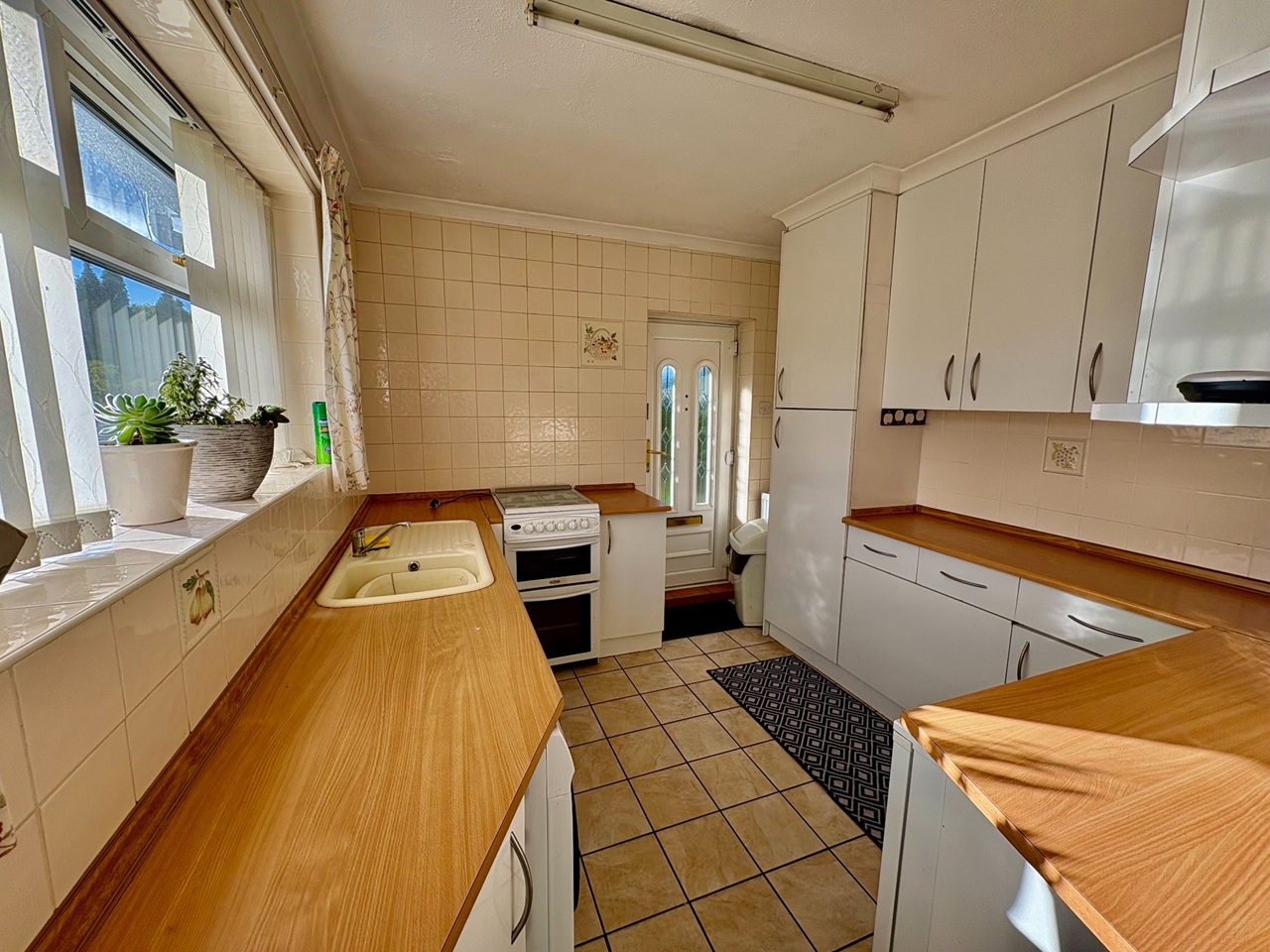 Additional image 3 of 2 Bed Bungalow, Keswick Crescent, S60, N1 7GU