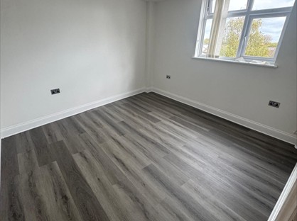 3 Bed Flat, High Street, UB7