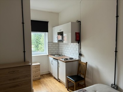 Studio Flat, St Johns Road, BH5