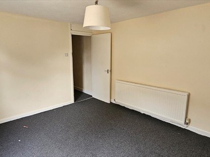2 Bed Flat, Mossley Road, OL6