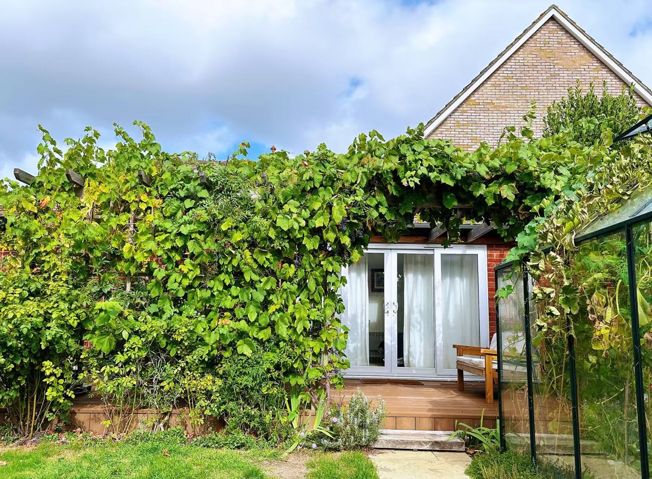 Studio Flat, Melrose Road, SO15
