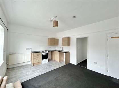 2 Bed Flat, Alma Road, ME12