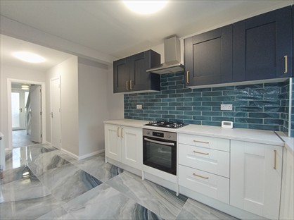 3 Bed Terraced House, Woodfield Drive, EN4