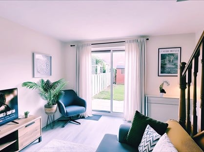 2 Bed Terraced House, Bakers Ground, BS34