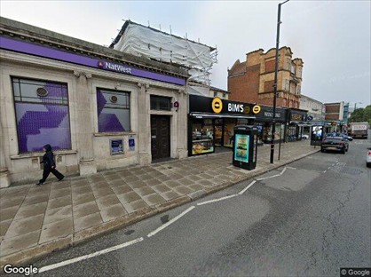 3 Bed Flat, High Road, N12