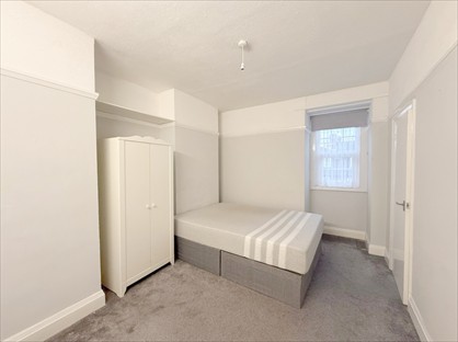 Room in a Shared House, Station Parade, W3