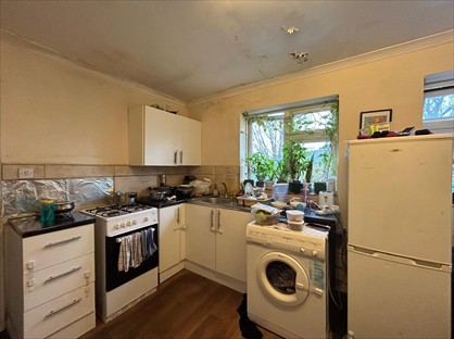 2 Bed Flat, Lichfield Road, TW4