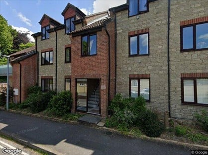 1 Bed Flat, Station Road, SN11