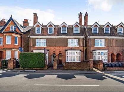 Studio Flat, York Road, GU1