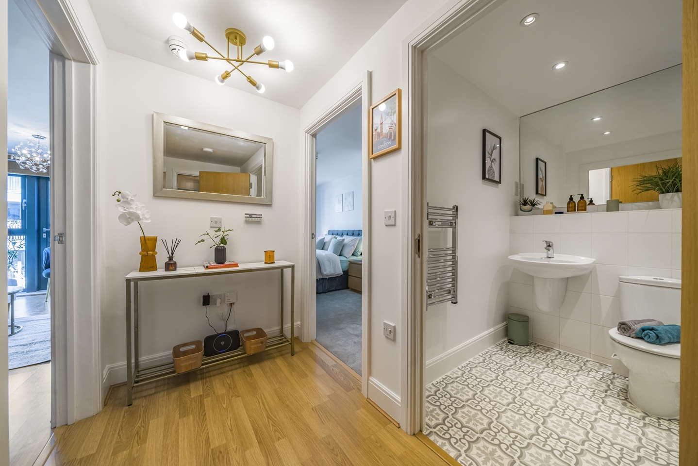1 Bed Flat, Spa Road, SE16 photo 3