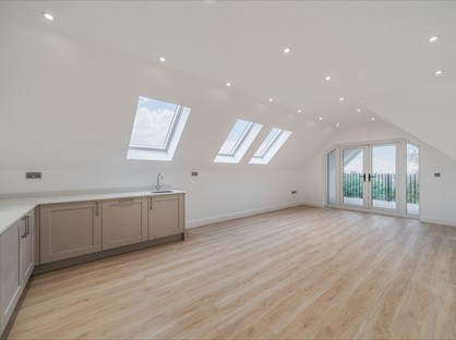 3 Bed Flat, West Hill, CR2